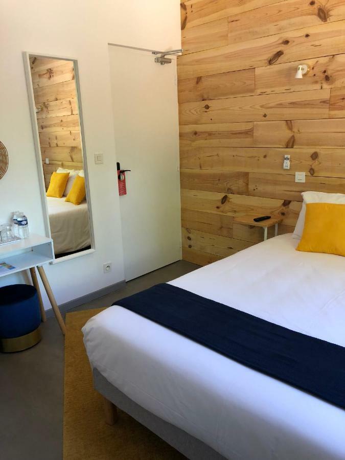 Hotel Du Lac D'Arjuzanx מראה חיצוני תמונה